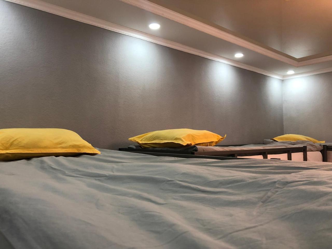 Flow Hostel بيشكيك المظهر الخارجي الصورة